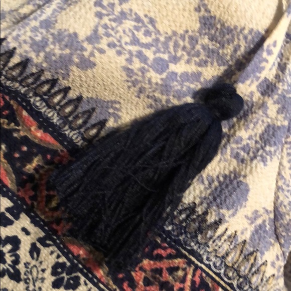 Jolt Sassy Tie Tassel Top - Picture 5 of 5